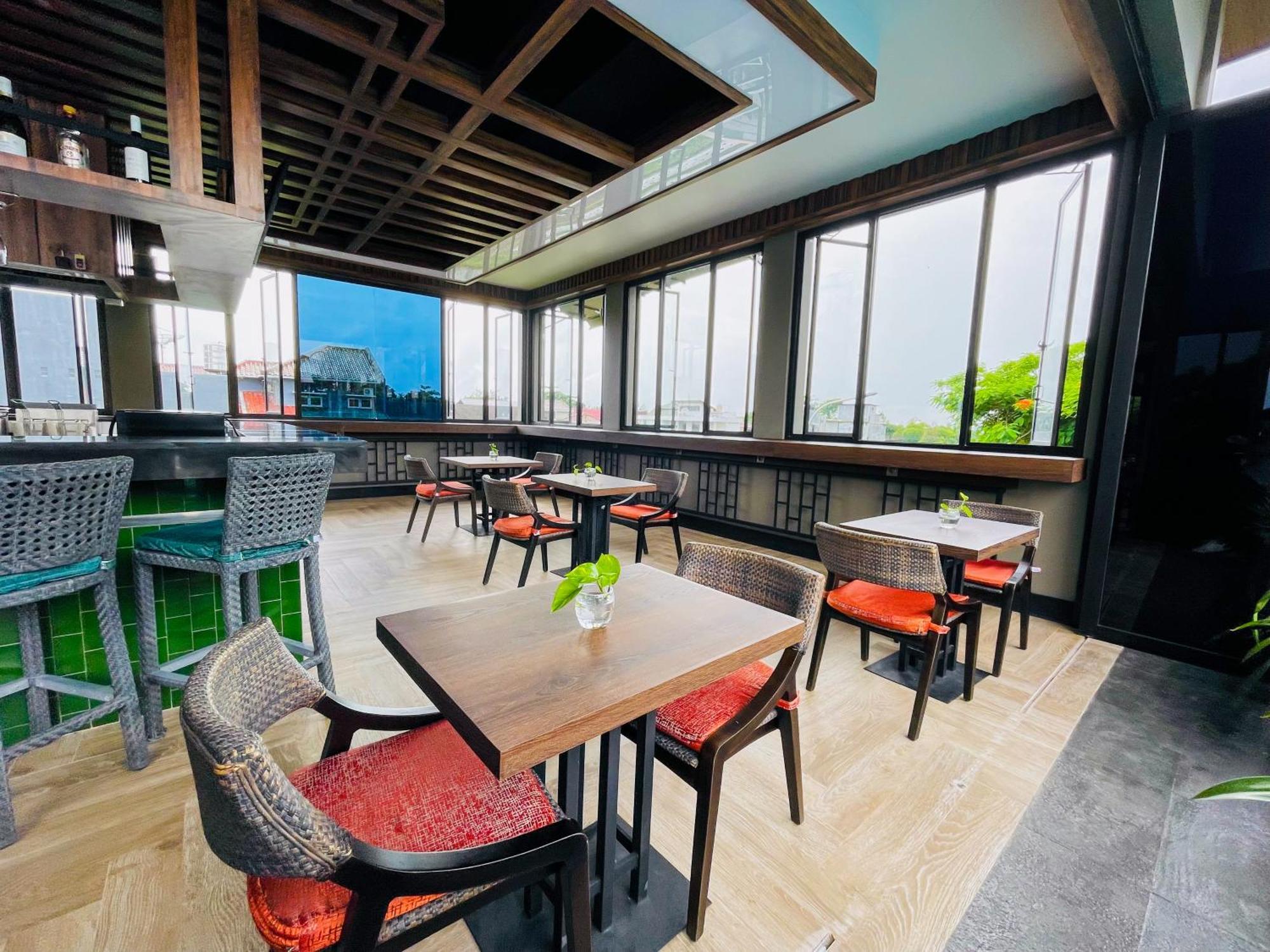 Lombok Astoria Hotel Mataram Dış mekan fotoğraf