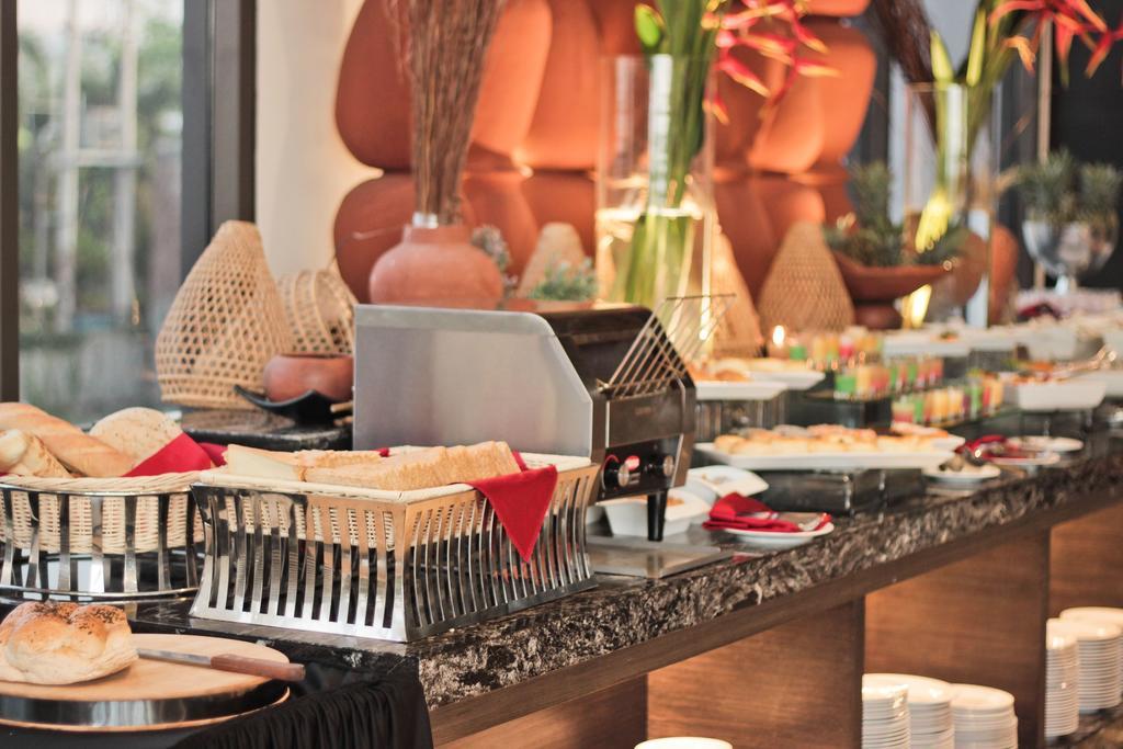 Lombok Astoria Hotel Mataram Dış mekan fotoğraf
